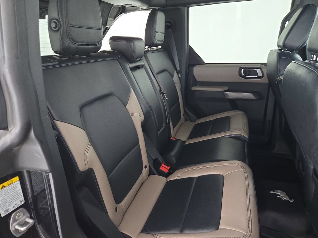 Used 2022 Black Ford Wildtrak image 31