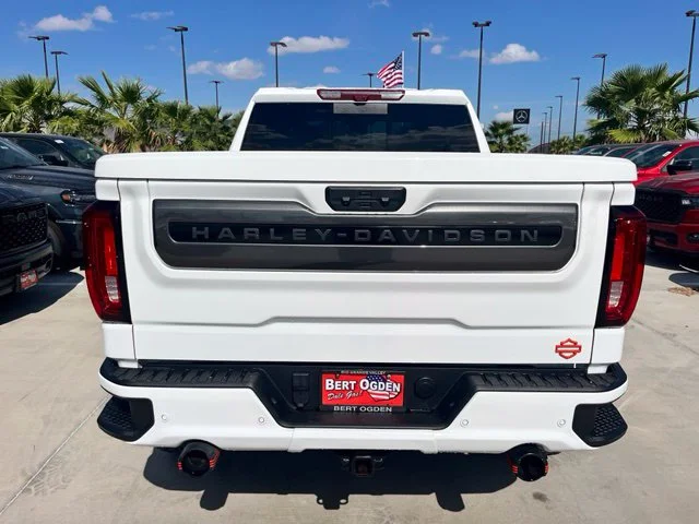 Used 2026 White GMC AT4 image 5