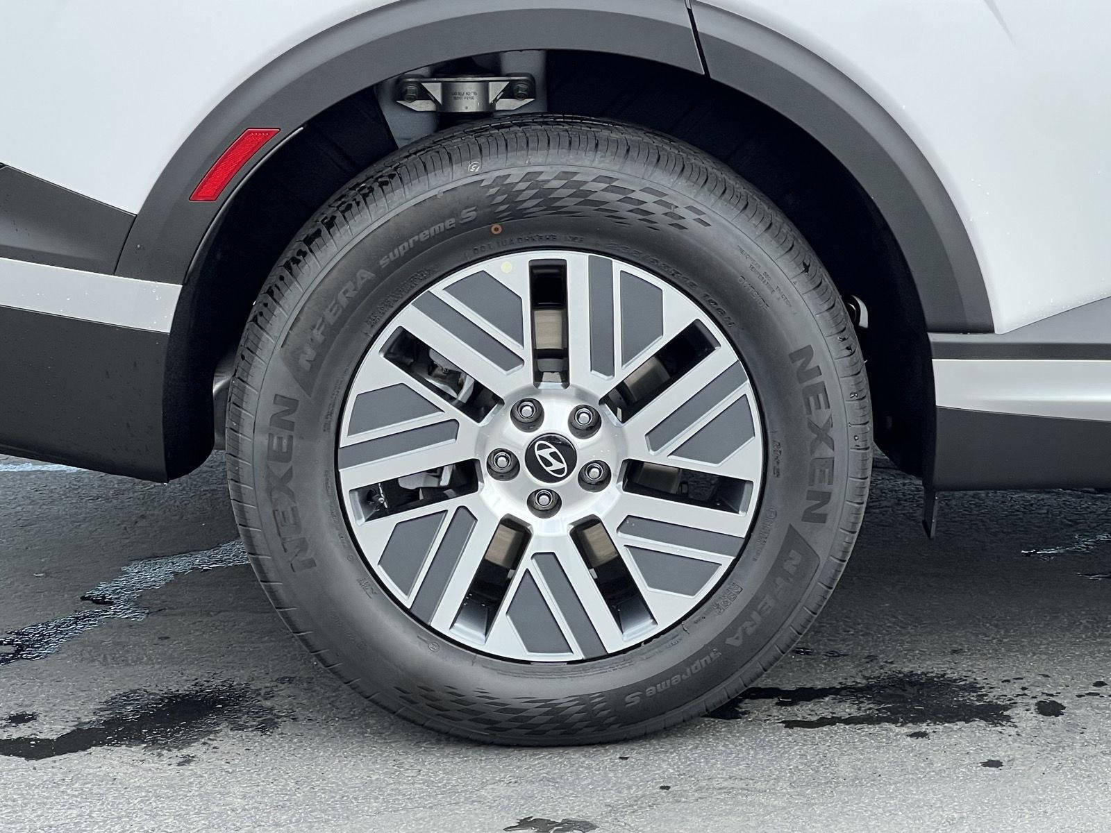 New 2026 Creamy White Pearl Hyundai SEL Premium 8P image 15