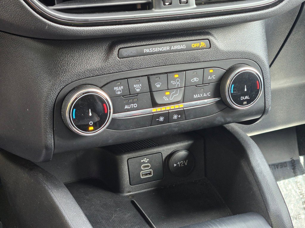 2025 Ford Escape ST-Line - Photo 27