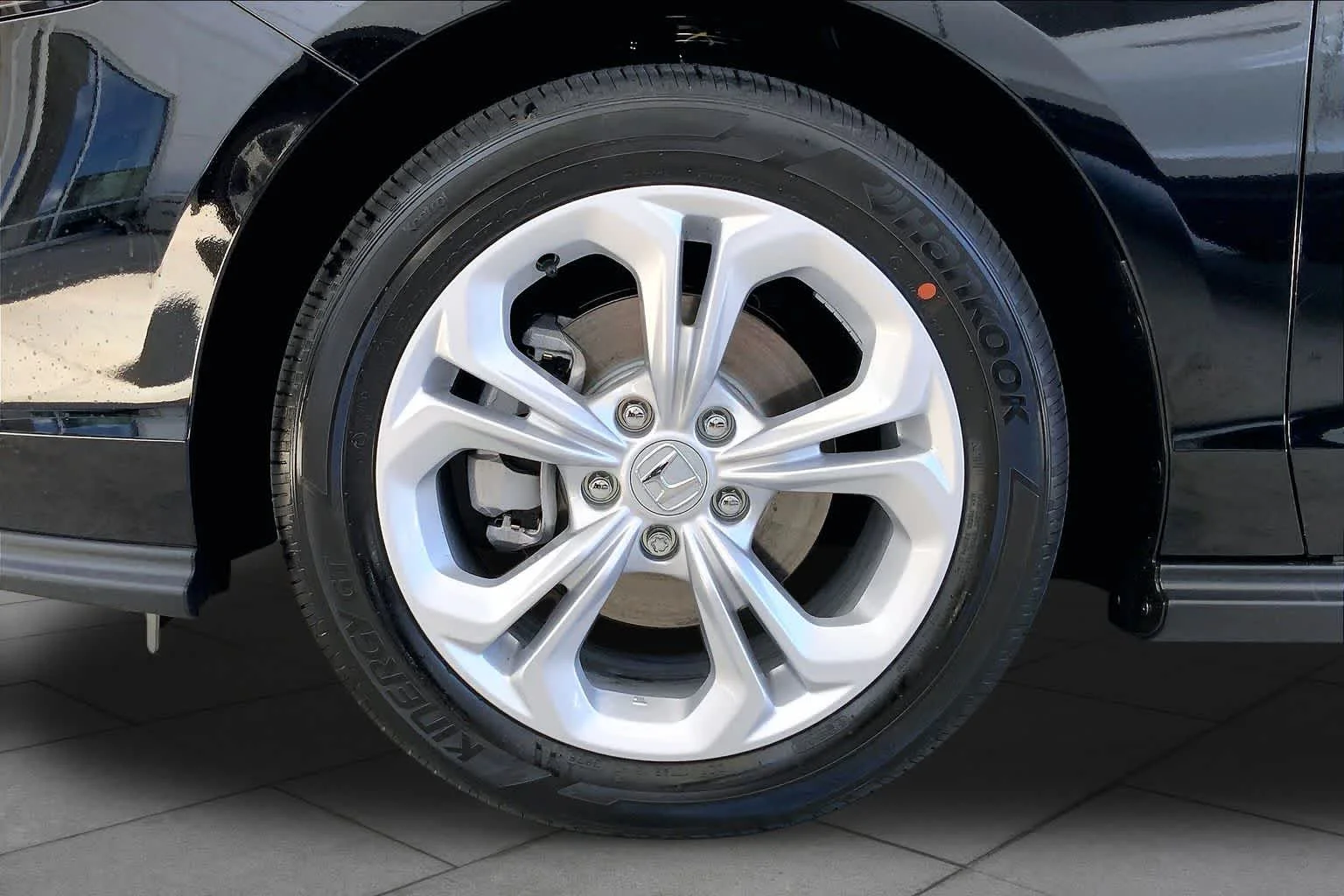 New 2026 Crystal Black Pearl Honda LX image 13