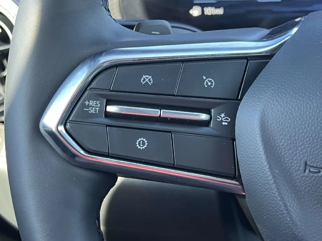 2027 Chevrolet Equinox LT - Photo 22