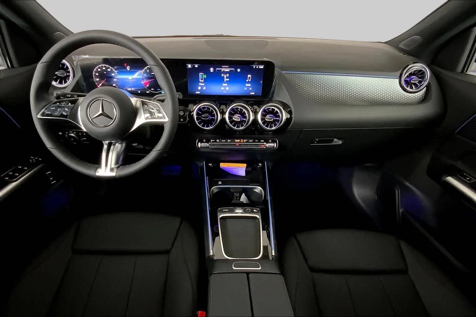 2025 Mercedes-Benz GLA GLA250 - Photo 8