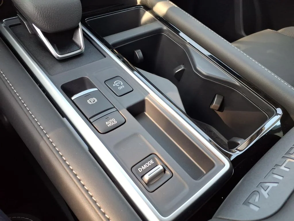 New 2026 Gun Metallic Nissan SL image 14