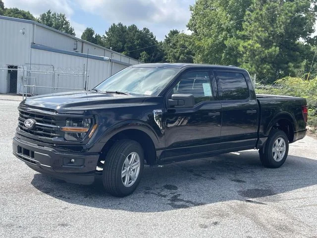 New 2026 Black Ford XLT image 5