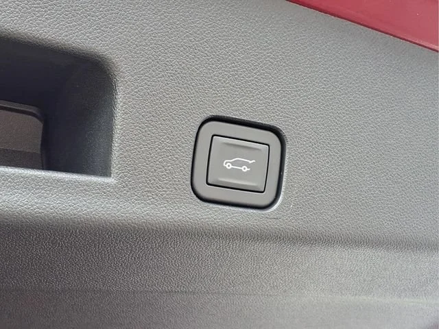 New 2027 Radiant Red Tintcoat Chevrolet LT image 21