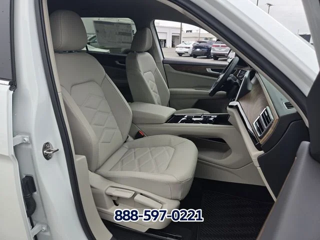 New 2026 WHITE Volkswagen 2.0T SE W/TECHNOLOGY image 12