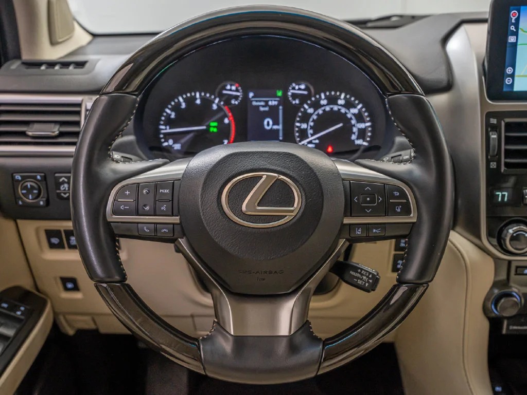 Certified Used 2023 Eminent White Pearl Lexus 460 image 41