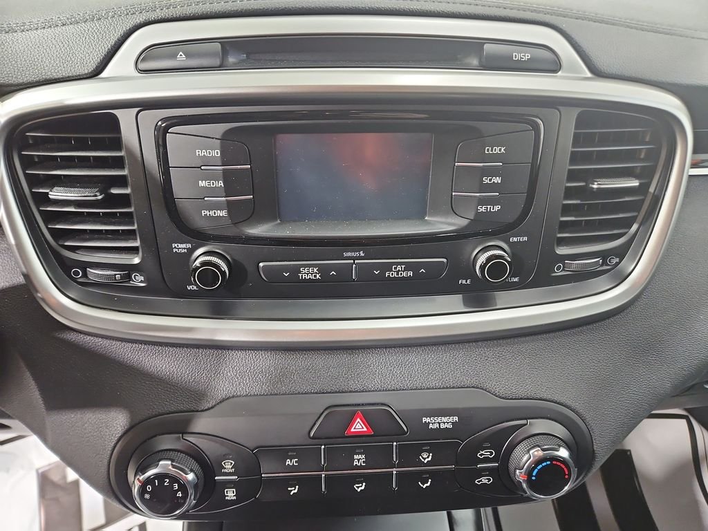 Used 2017 Silver Kia LX image 19