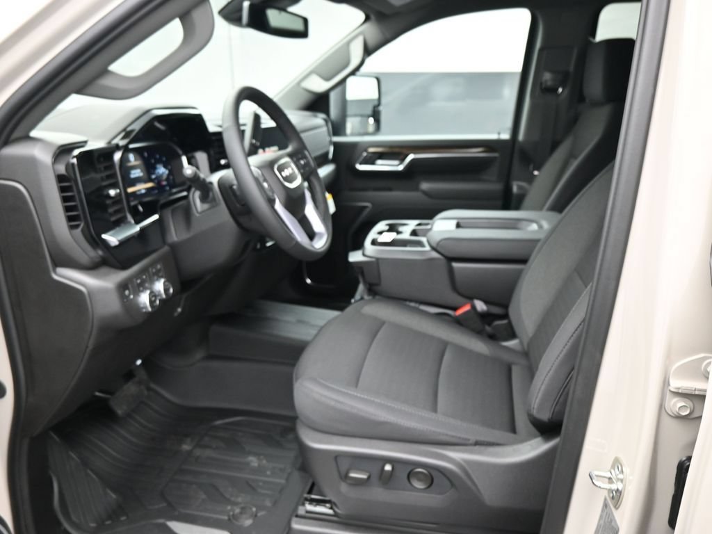 2026 GMC Sierra 3500HD SLE - Photo 11