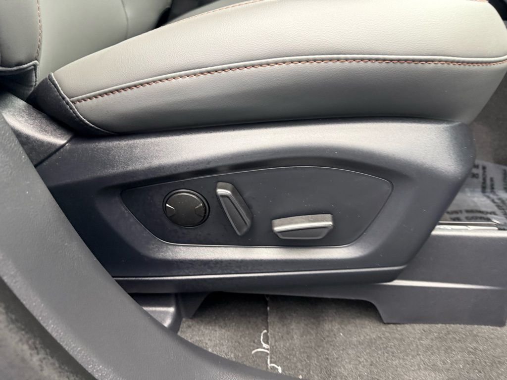 New 2026 Agate Black Metallic Ford Active image 54