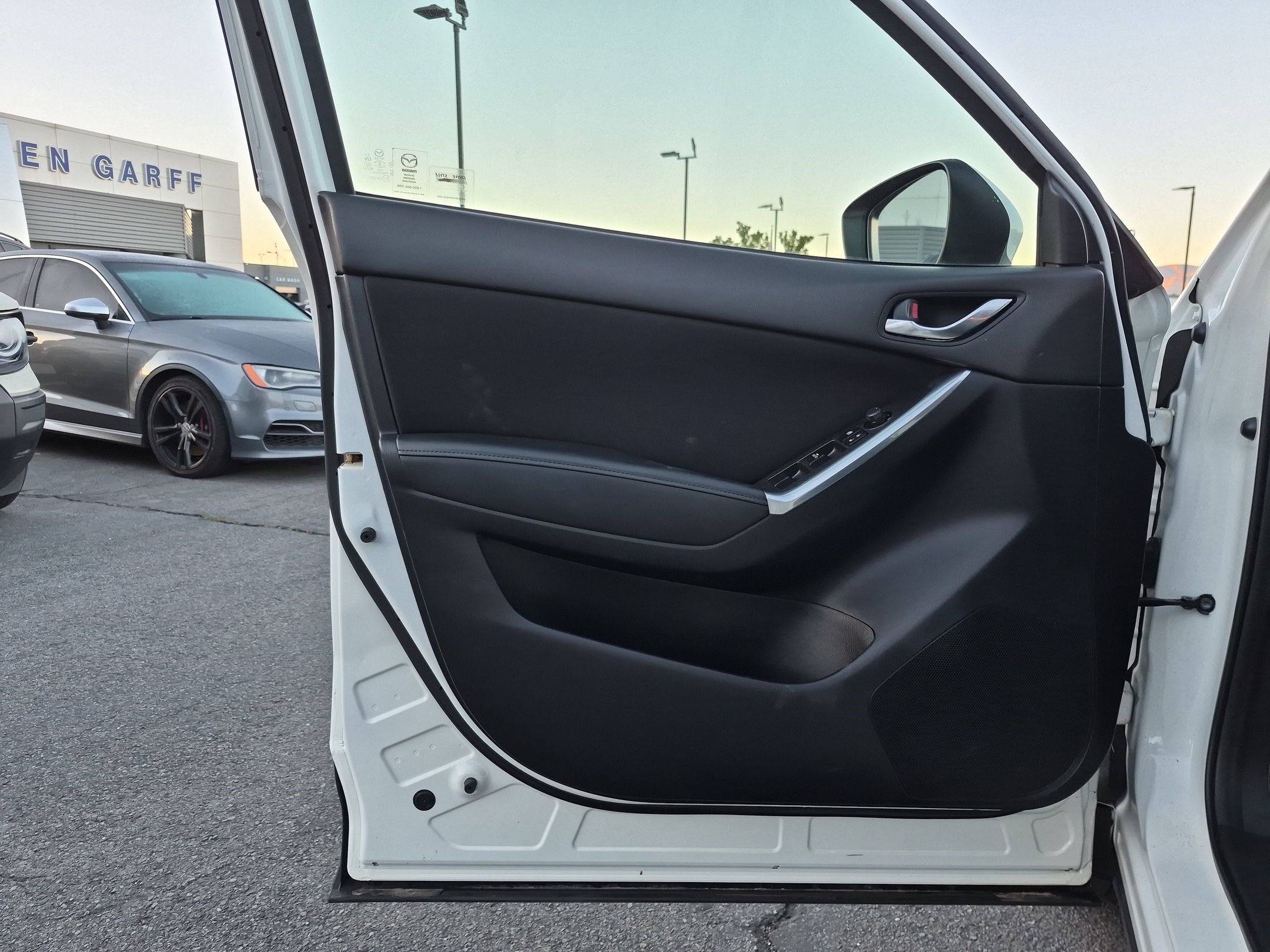 Used 2016 Crystal White Pearl Mazda Touring image 12