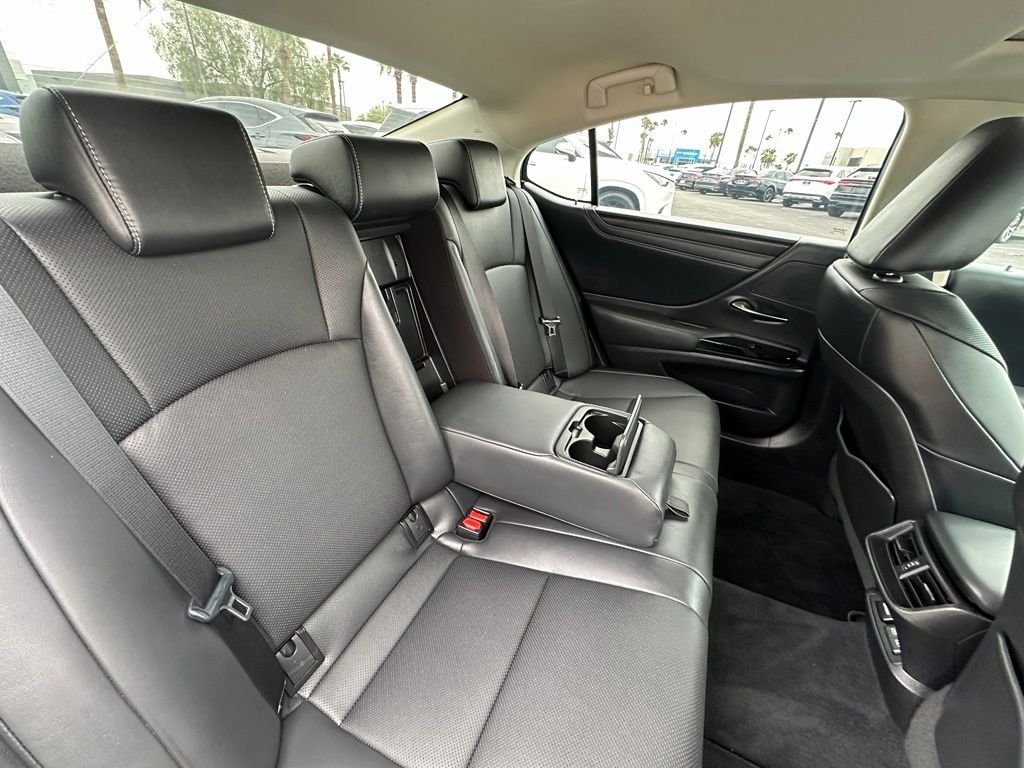 Used 2022 Gray Lexus 300h image 20