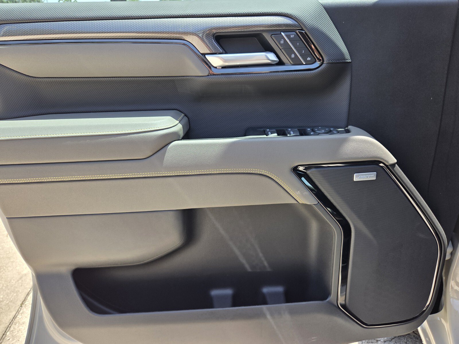 2026 Chevrolet Silverado 1500 ZR2 - Photo 24