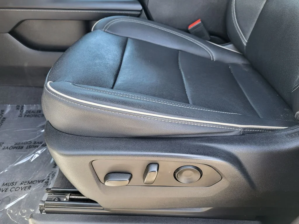 Used 2023 Summit White Chevrolet Premier image 19