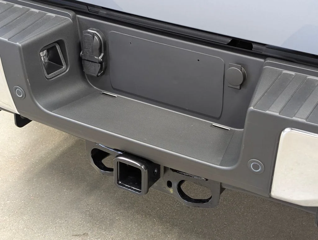 New 2026 Glacier Gray Metallic Tri-Coat Ford F-350® King Ranch® image 32