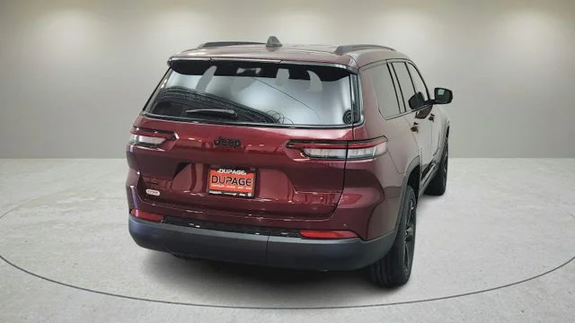 New 2025 Velvet Red Pearl-Coat Exterior Paint Jeep Altitude X image 8