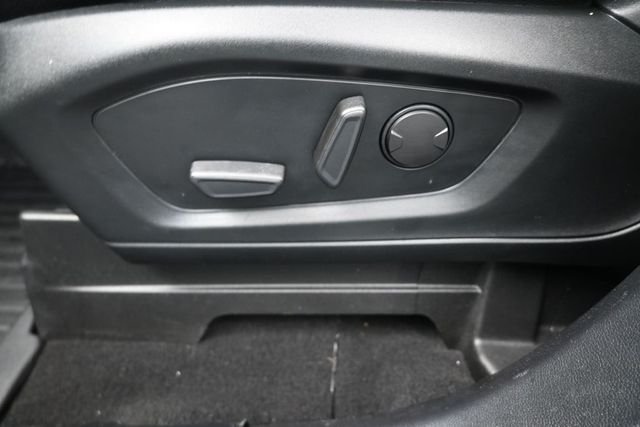 Used 2020 White Ford XLT image 33