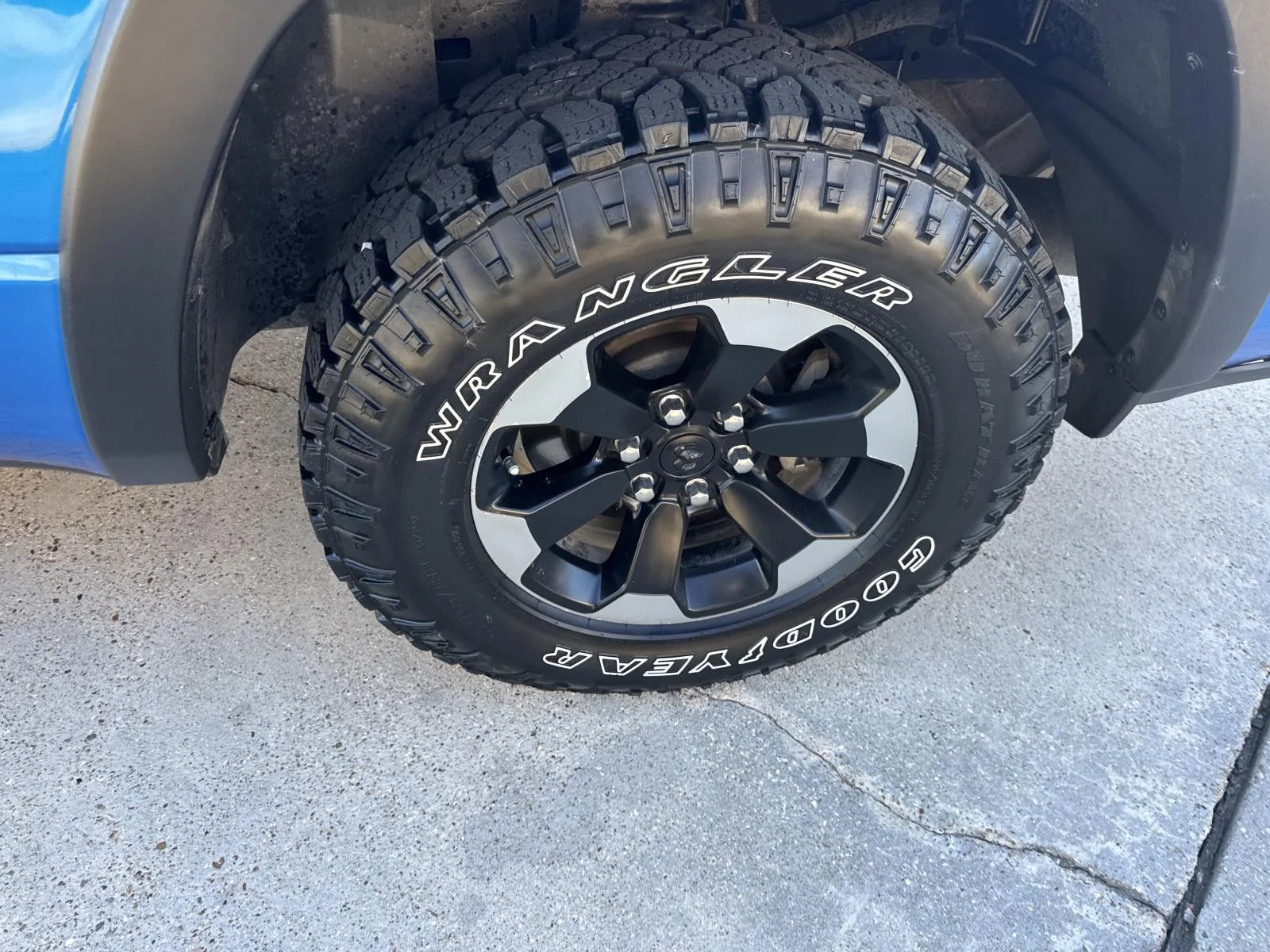 Used 2020 Hydro Blue Pearlcoat Ram Rebel image 4