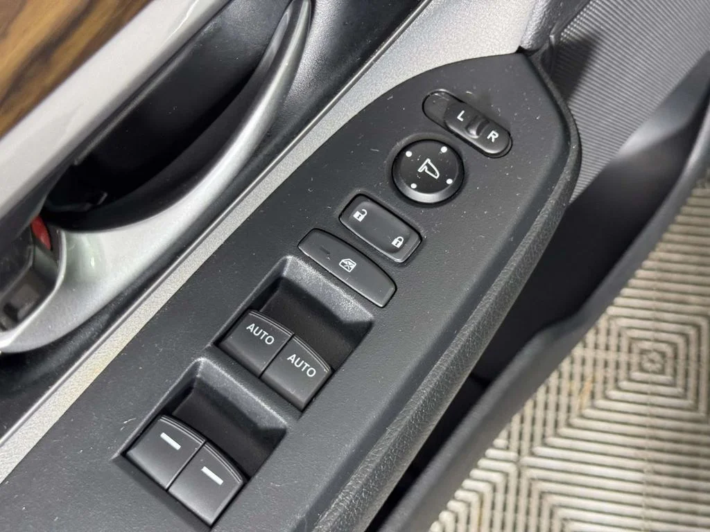 Used 2020 Black Honda EX image 18