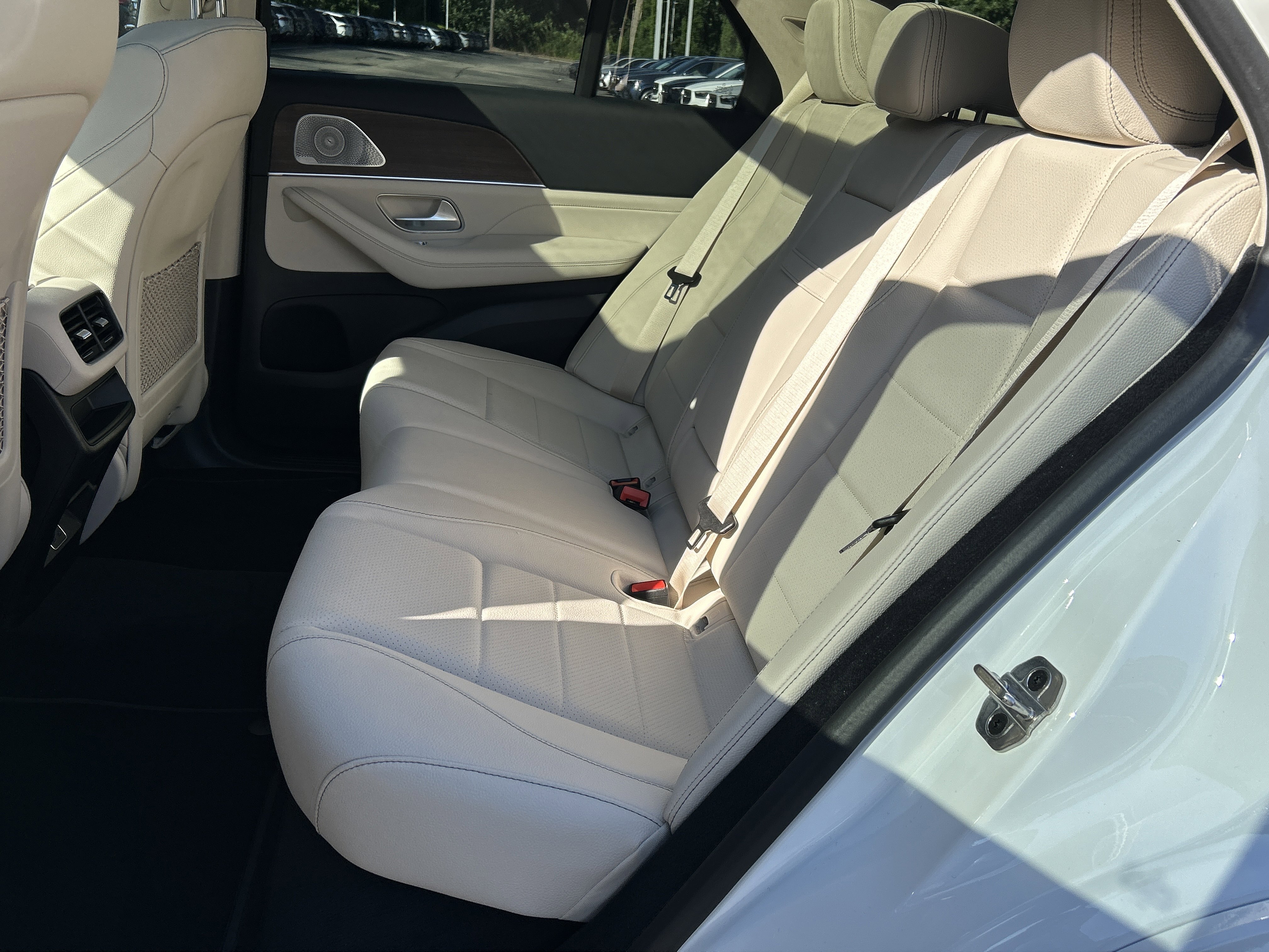 New 2026 Polar White Mercedes-Benz GLE 350 4MATIC® SUV image 36