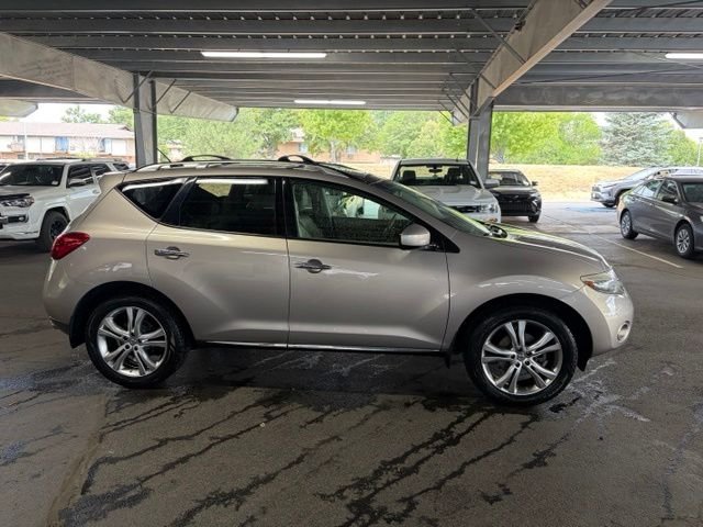 Used 2009 Beige Nissan LE image 15