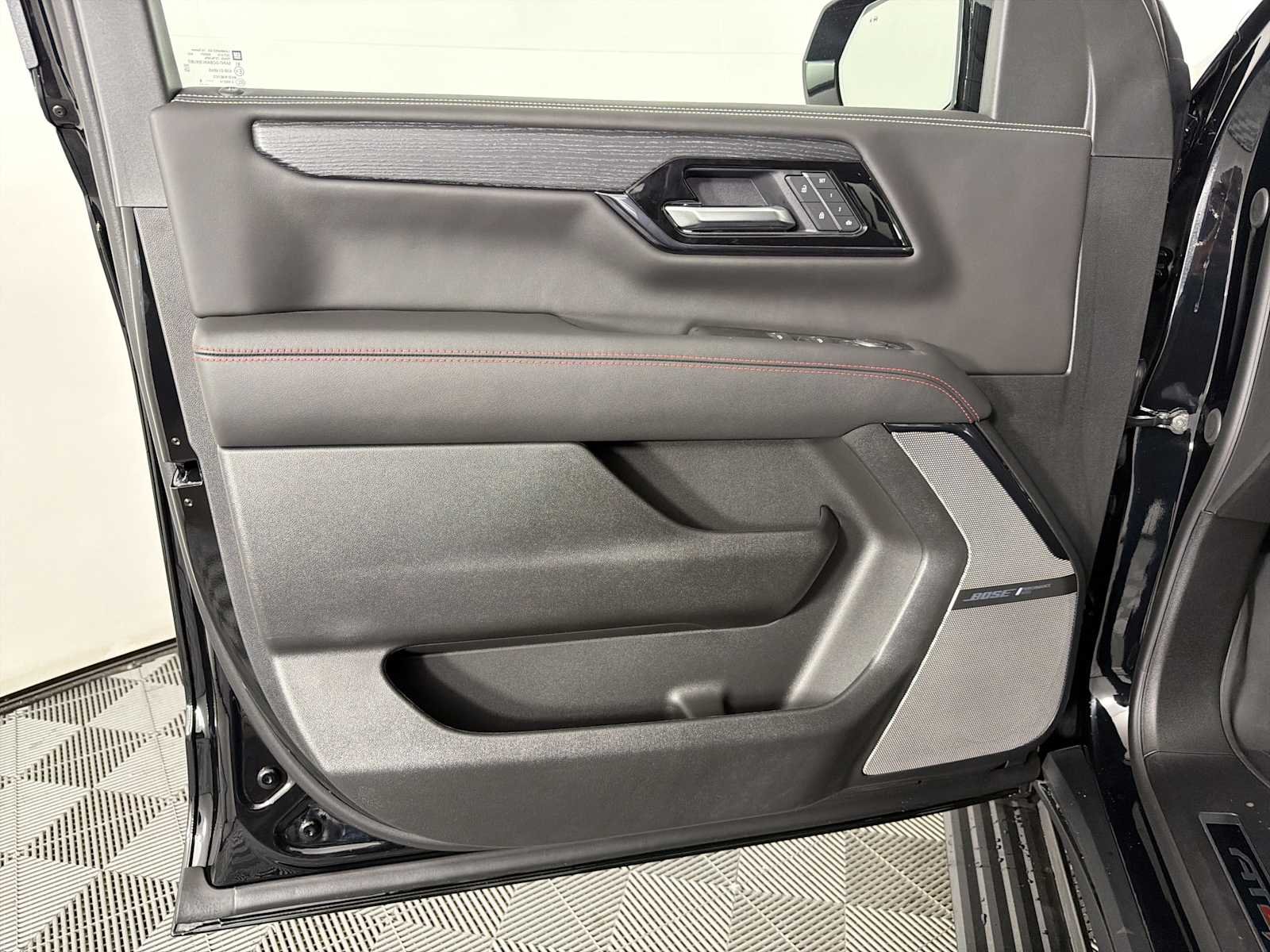 New 2026 Onyx Black GMC AT4 Ultimate image 9