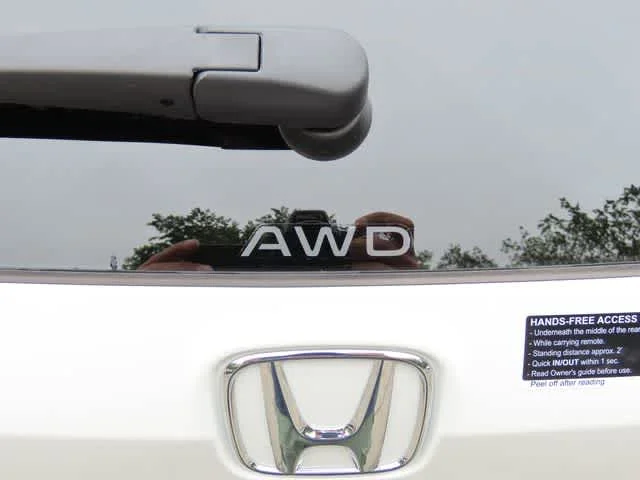 New 2026 Platinum White Pearl Honda Sport Touring image 9