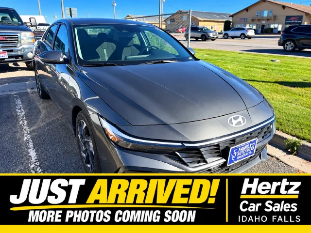 2025 Hyundai Elantra SEL