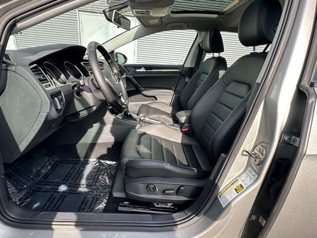 Used 2017 Silver Volkswagen TSI SEL 4-Door image 23