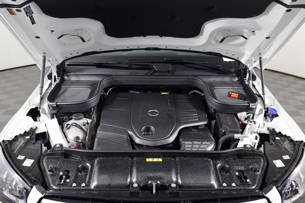 New 2026 Polar White Mercedes-Benz GLS 450 image 21