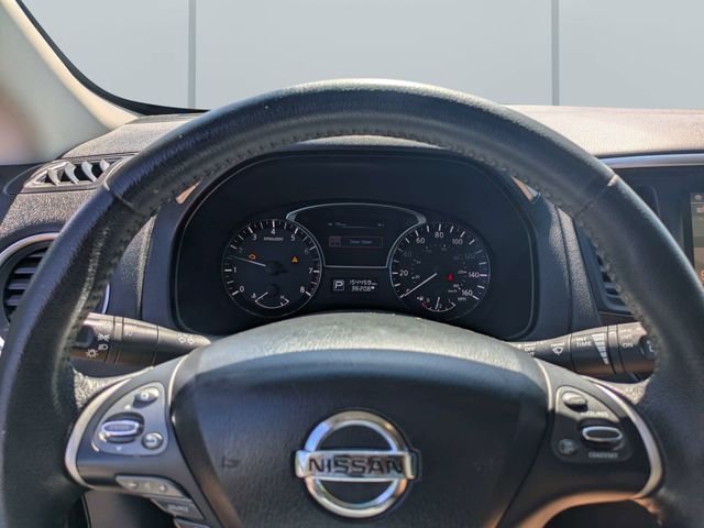 Used 2013 Black Nissan SL image 29