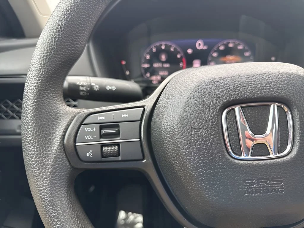 Used 2024 White Honda LX image 13