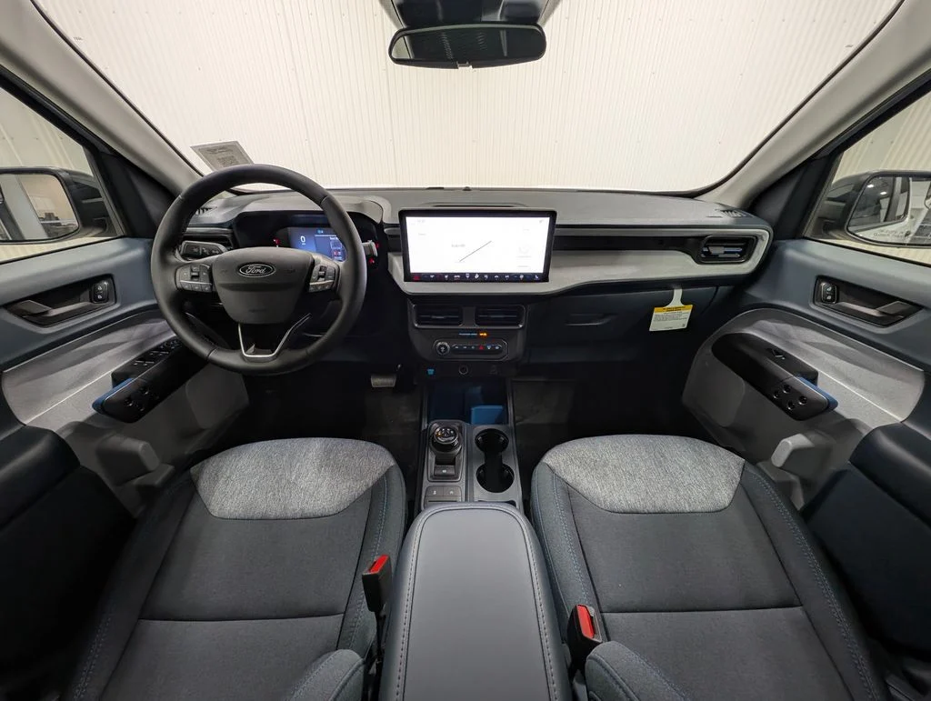 New 2026 Oxford White Ford XLT image 2