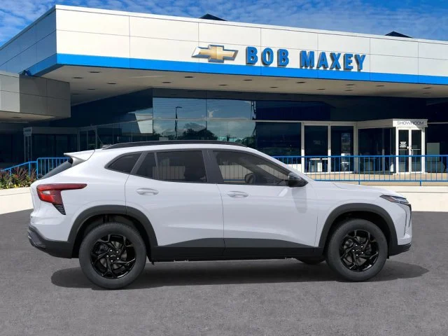 New 2026 Summit White Chevrolet LT image 5