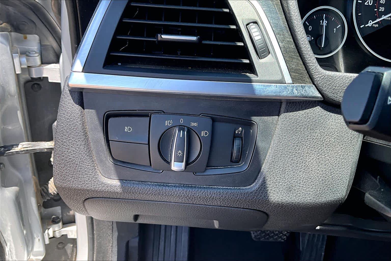 Used 2018 GLACIER SILVER METALLIC BMW 430i xDrive image 30