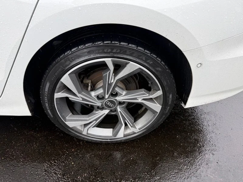 Used 2022 White Audi 40 Premium image 17