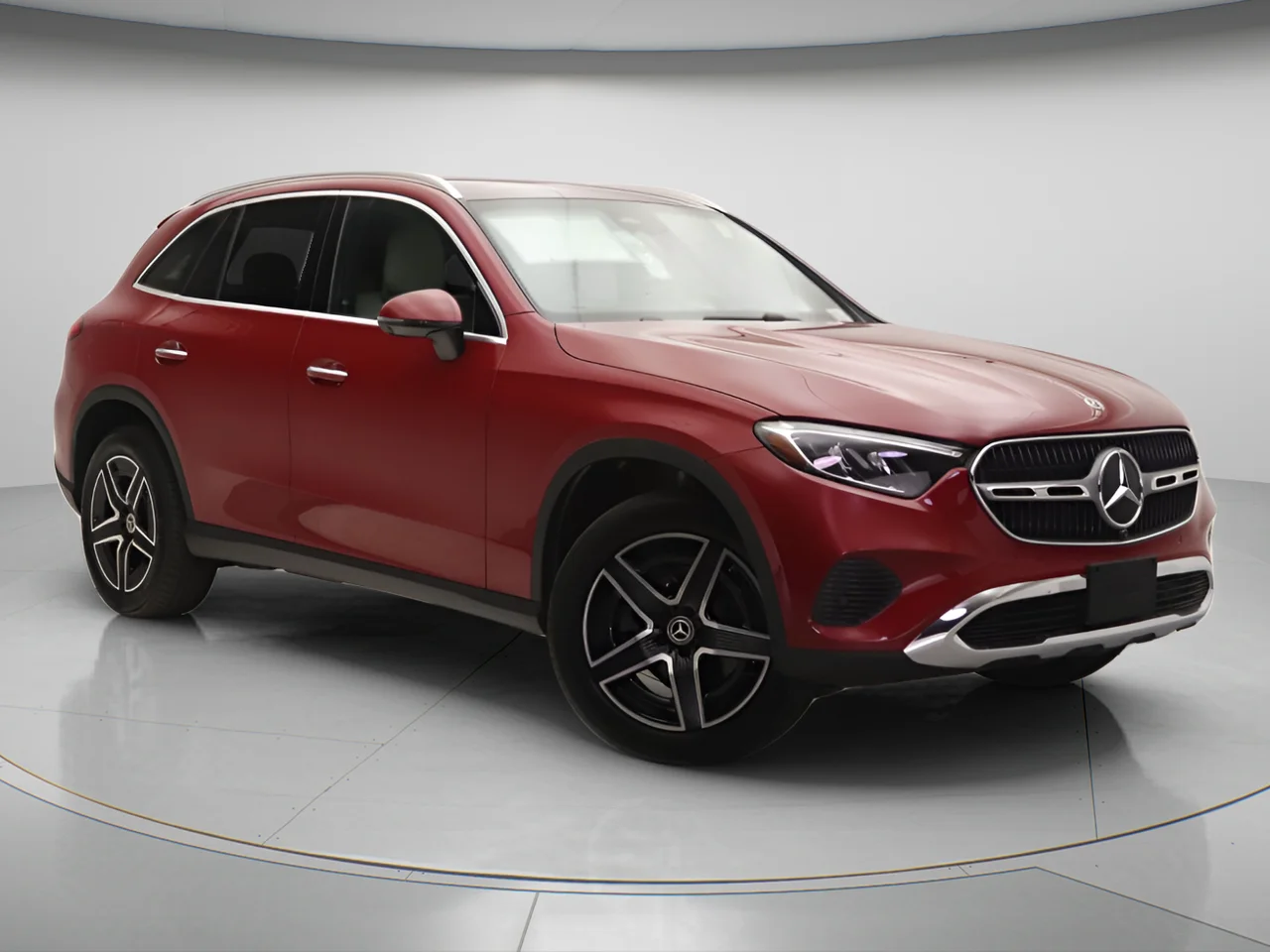 2026 Mercedes-Benz GLC GLC 300's photo