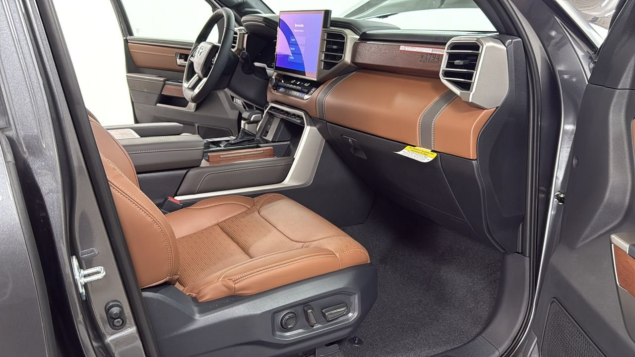 2026 Toyota Tundra 1794 Edition - Photo 18
