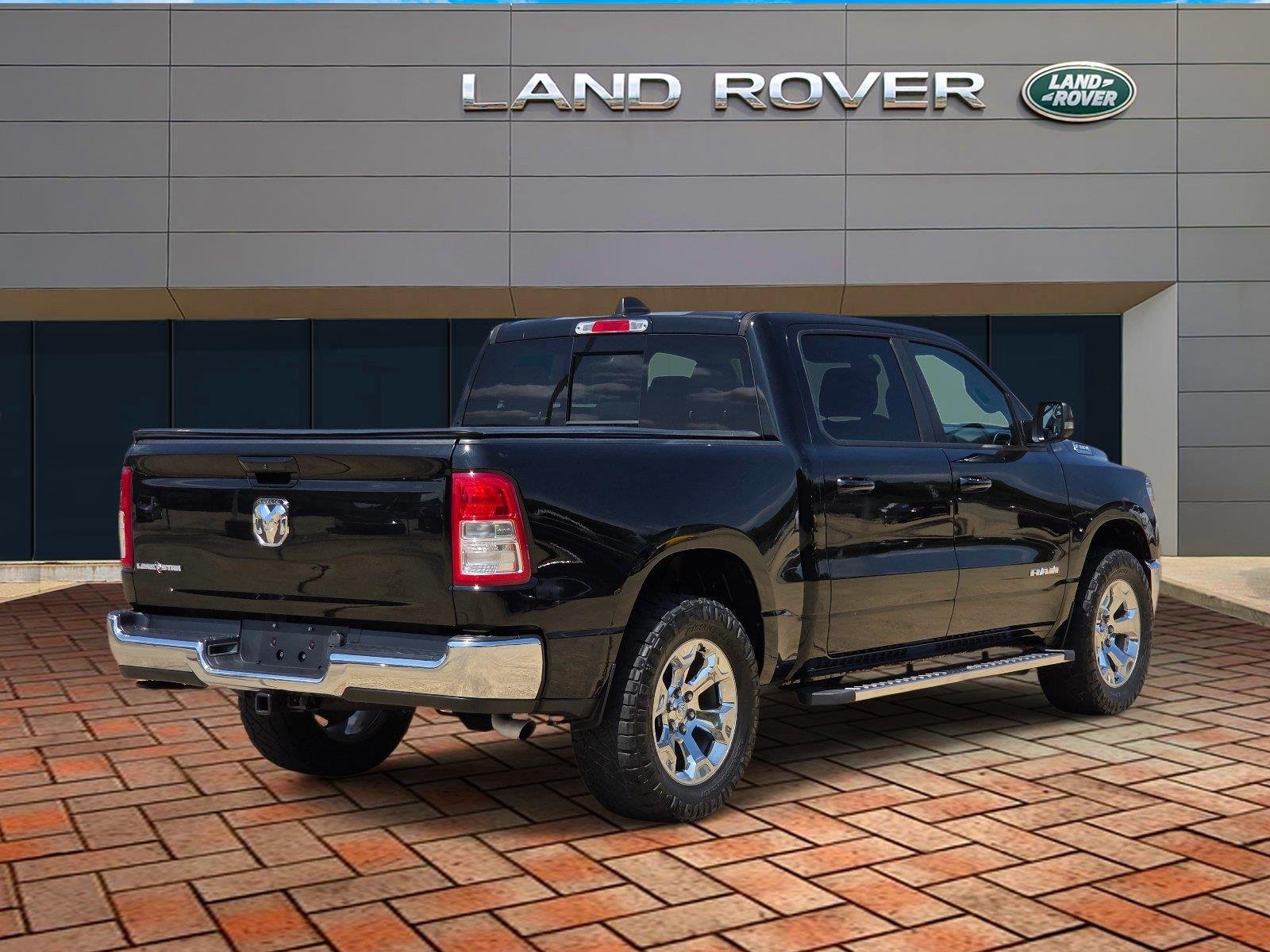 Used 2022 Diamond Black Crystal Pearlcoat Ram Lone Star image 4