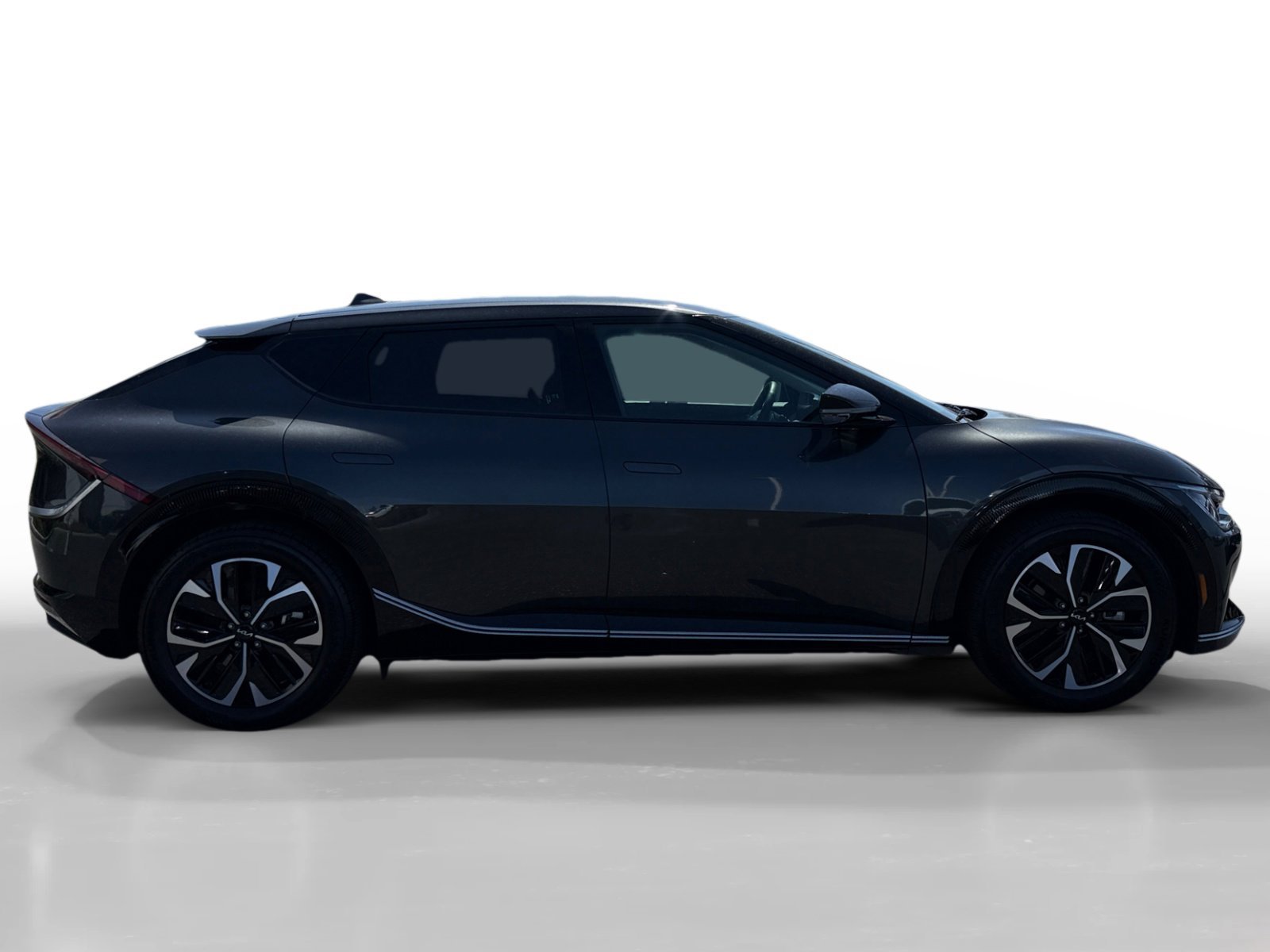 Certified Used 2023 Gray Kia Wind image 6