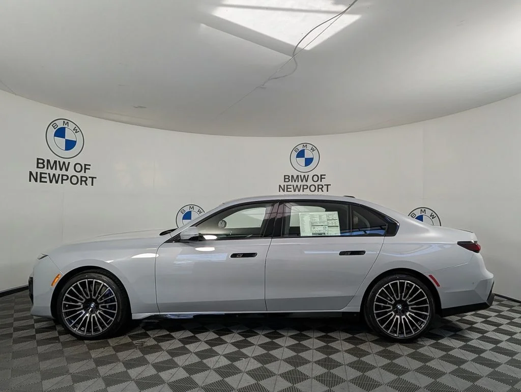 New 2026 Gray BMW 760i xDrive image 9