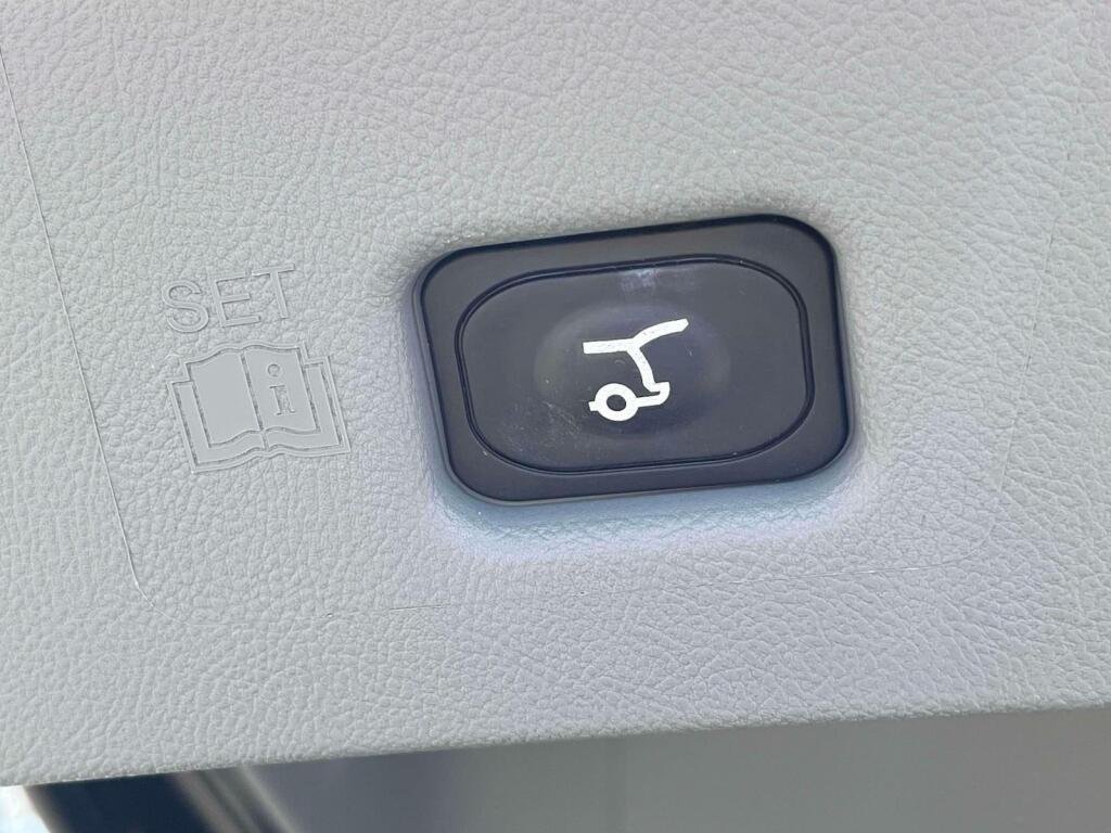 Used 2023 Flight Blue Lincoln Reserve image 20
