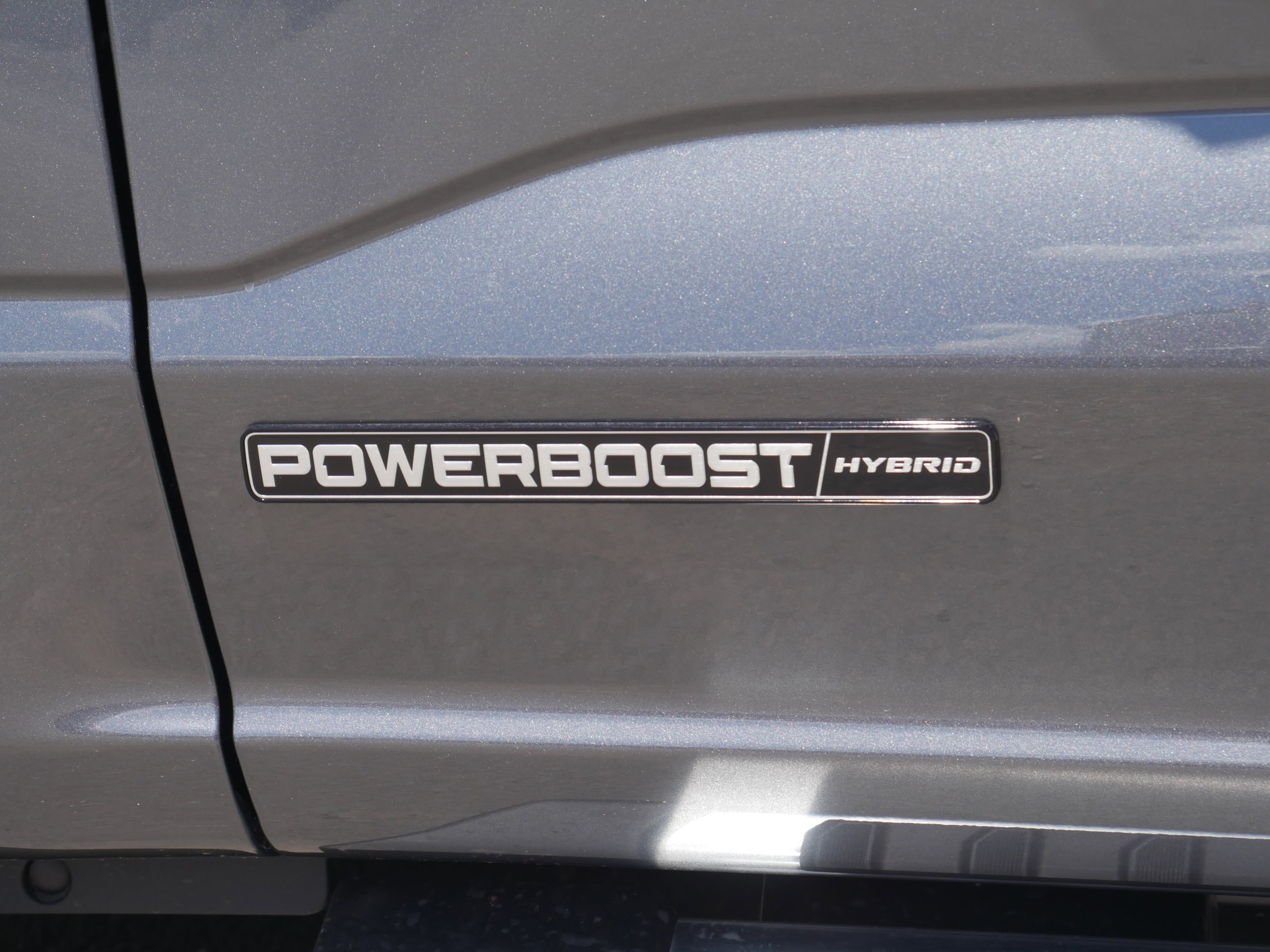 New 2026 Carbonized Gray Metallic Ford Lariat® image 21