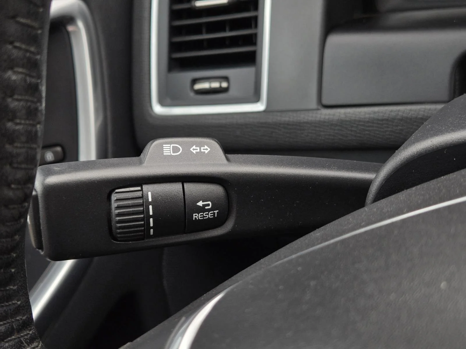 2016 Volvo XC60 Premier - Photo 17