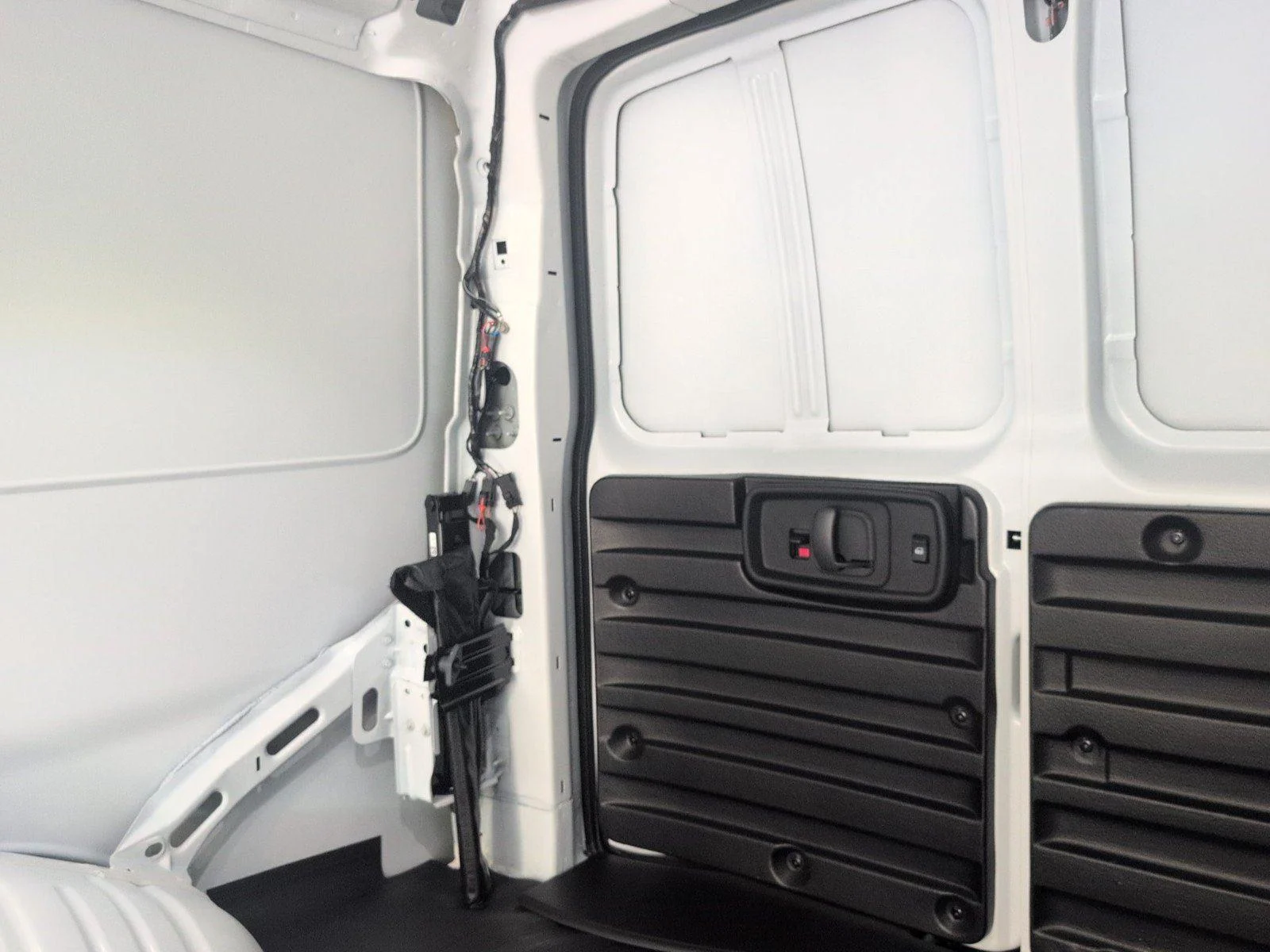 New 2026 Summit White GMC Work Van image 30
