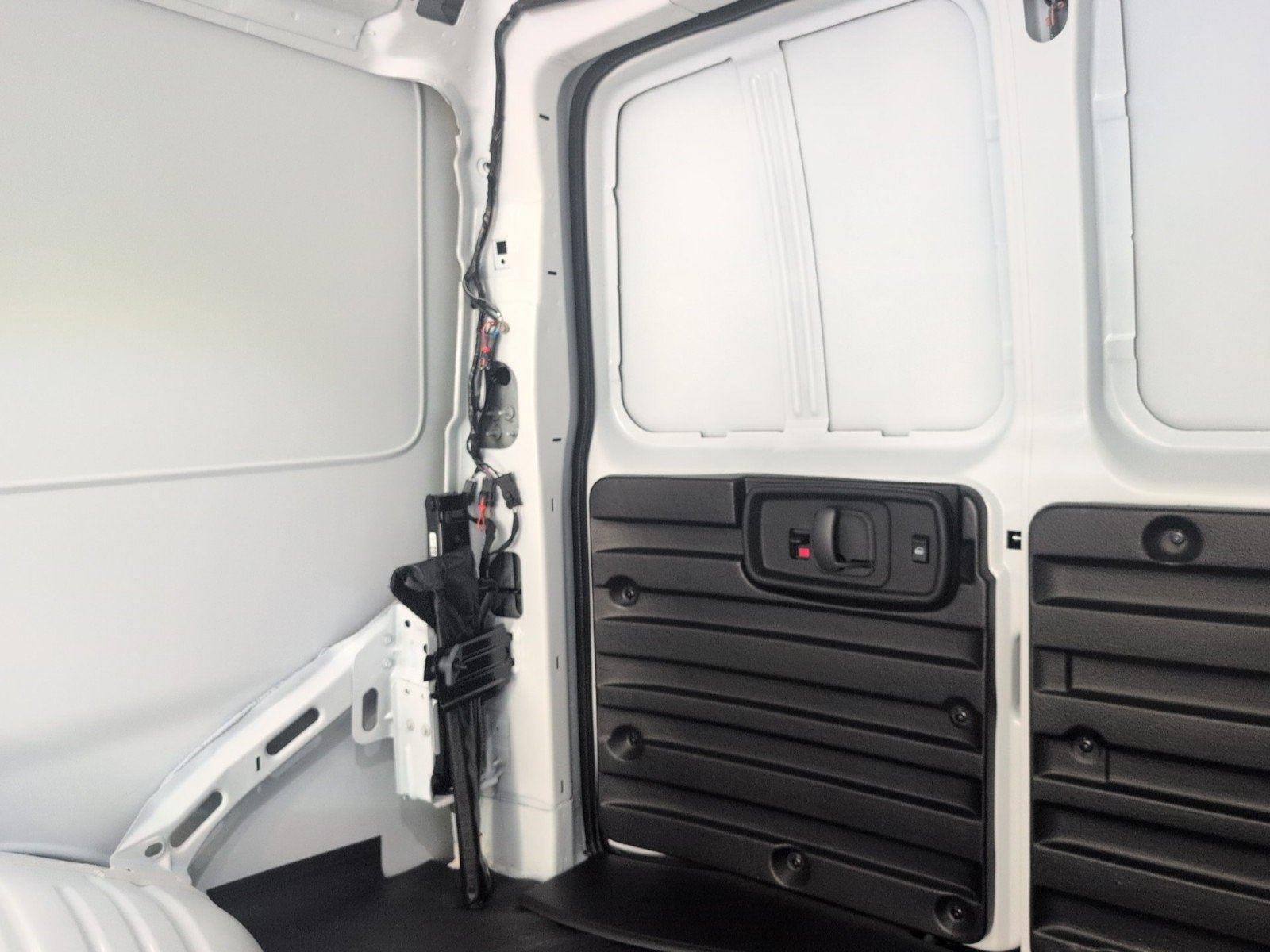 New 2026 Summit White GMC Work Van image 30