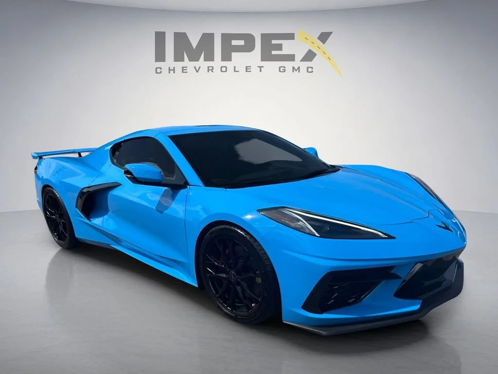 Used 2025 Rapid Blue Chevrolet 2LT image 7