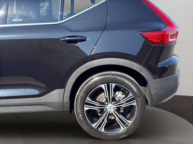 Used 2022 Black Volvo Inscription image 22