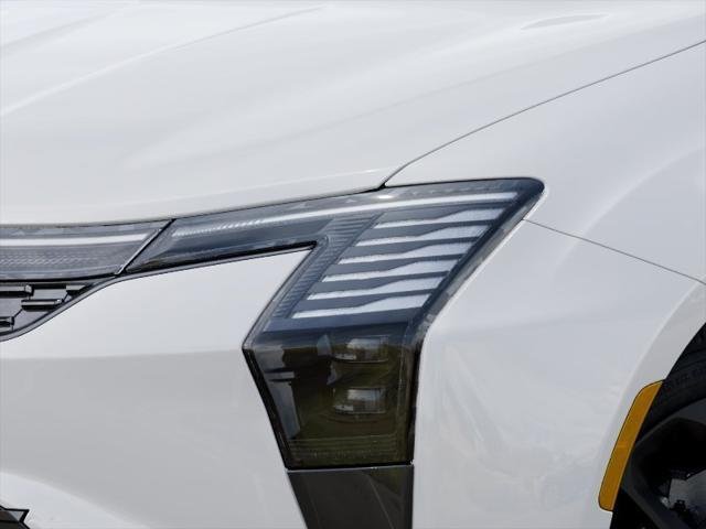 New 2027 Bright White Clear-Coat Paint Chrysler Limited image 62